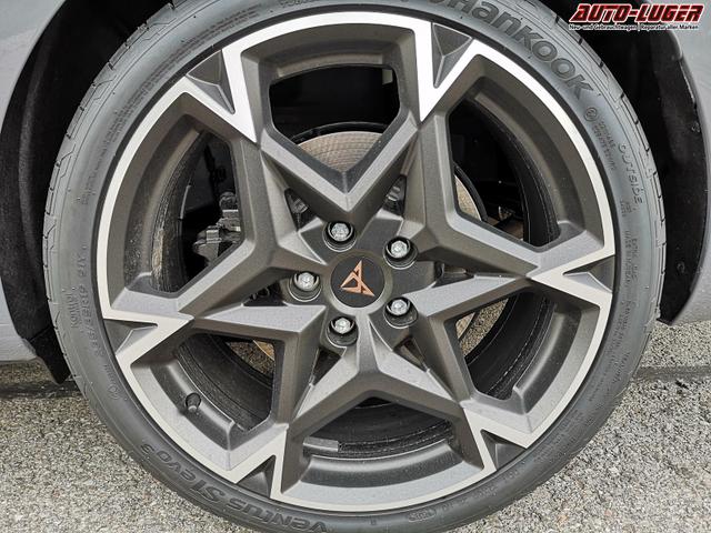 Cupra Leon Sportstourer 2.0 TSI 245 kW 4Drive VZ Kombi 2.0TSI DSG 4x4 AHK ABT GV5 Matrix el. Hk Pano Navi Sound 