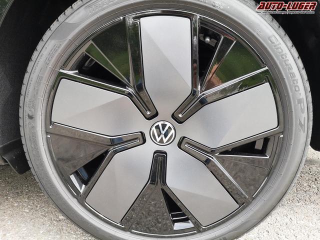 Volkswagen Passat Variant 2.0 TDI 142 kW 4Motion R-Line DSG Pano 19 Zoll Head Up AHK Navi 