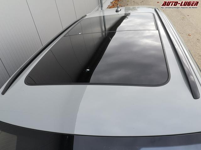 Skoda Octavia Combi 2.0 TSI 195 kW RS Kombi 2.0TSI Pano Matrix Area AHK Sound GV5 