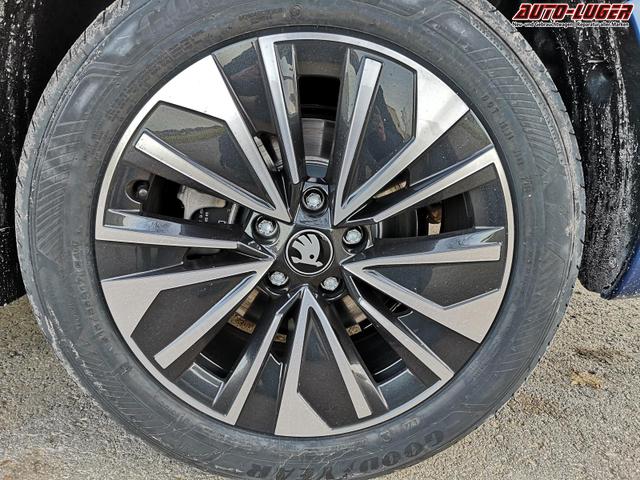 Skoda Superb Combi 2.0 TDI 142kW 4x4 Selection DSG AHK 360 Head Up 