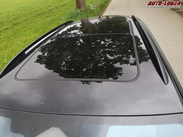 Volkswagen Tiguan 2.0 TDI 110 kW R-Line DSG Head Up Black 360 AHK 