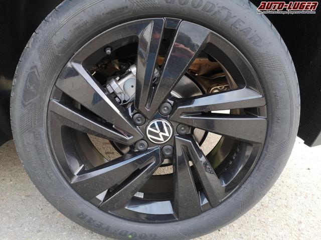 Volkswagen T-Roc R-Line 2.0 TDI DSG Pano AHK Navi Matrix Leder 