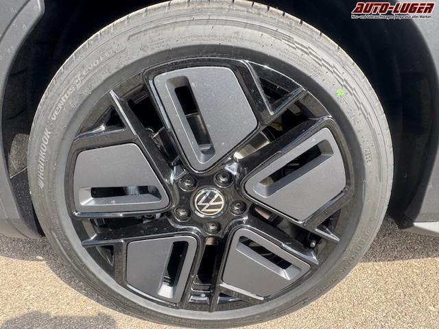 Volkswagen T-Roc 1.5 eTSI 110 kW R-Line Pano Black GV5 19 Zoll 