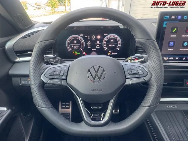 Volkswagen T-Roc 1.5 eTSI 110 kW R-Line Pano Black GV5 19 Zoll 