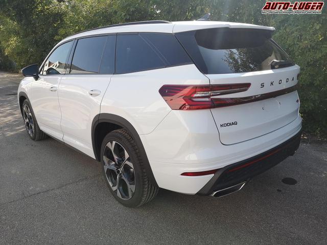 Skoda Kodiaq 2.0 TSI 195 kW 4x4 RS DSG AHK 7 Sitzer Pano Head GV5 
