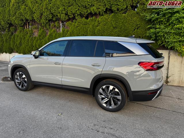 Skoda Kodiaq 2.0 TDI 142 kW 4x4 Selection DSG 7 Sitzer 19 Zoll AHK el. HK Pano Standh. 