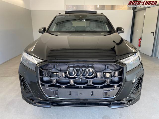 Audi / Q7 / Schwarz / / / 50 TDI Fahrwerkspaket+Standheizung
