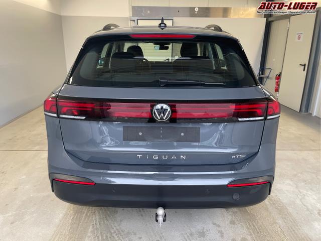 Volkswagen / Tiguan / Grau / / / 130PS eTSI DSG AHK+Kamera+Sitzheizung+App-Connect+PDC vo+hi