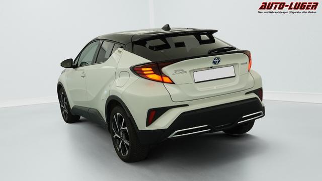 Toyota C-HR HYBRIDE 2.0L DISTINCTIVE 