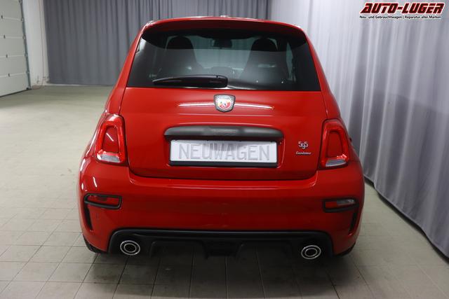 595 & 695 MY23 595 1.4 T-Jet 121 kW (165 PS) MT 111 - Passione Rot 557 - Integral-Sportsitze Leder Schwarz "3L3 Komfort-Paket: Bi-Xenon Scheinwerfer, Beats® Audio Soundsystem 3L4 Tech-Paket 5CJ Passione Rot 9SV, Gutschrift Mopar BMC Sportluftfilter und Tankdeckel aus Aluminium A67 Linea Turismo"