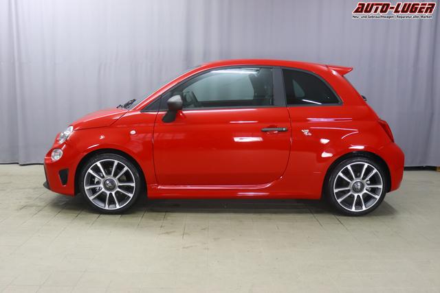 595 & 695 MY23 595 1.4 T-Jet 121 kW (165 PS) MT 111 - Passione Rot 557 - Integral-Sportsitze Leder Schwarz "3L3 Komfort-Paket: Bi-Xenon Scheinwerfer, Beats® Audio Soundsystem 3L4 Tech-Paket 5CJ Passione Rot 9SV, Gutschrift Mopar BMC Sportluftfilter und Tankdeckel aus Aluminium A67 Linea Turismo"