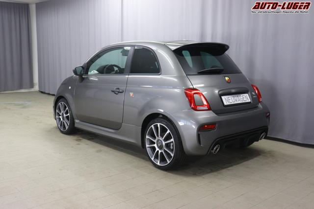 595 & 695 MY23 595 1.4 T-Jet 121 kW (165 PS) MT 695 - Record Grau 557 - Integral-Sportsitze Leder Schwarz "3L3 Komfort-Paket: Bi-Xenon Scheinwerfer, Beats® Audio Soundsystem 3L4 Tech-Paket 5DP Record Grau 9SV, Gutschrift Mopar BMC Sportluftfilter und Tankdeckel aus Aluminium A67 Linea Turismo"