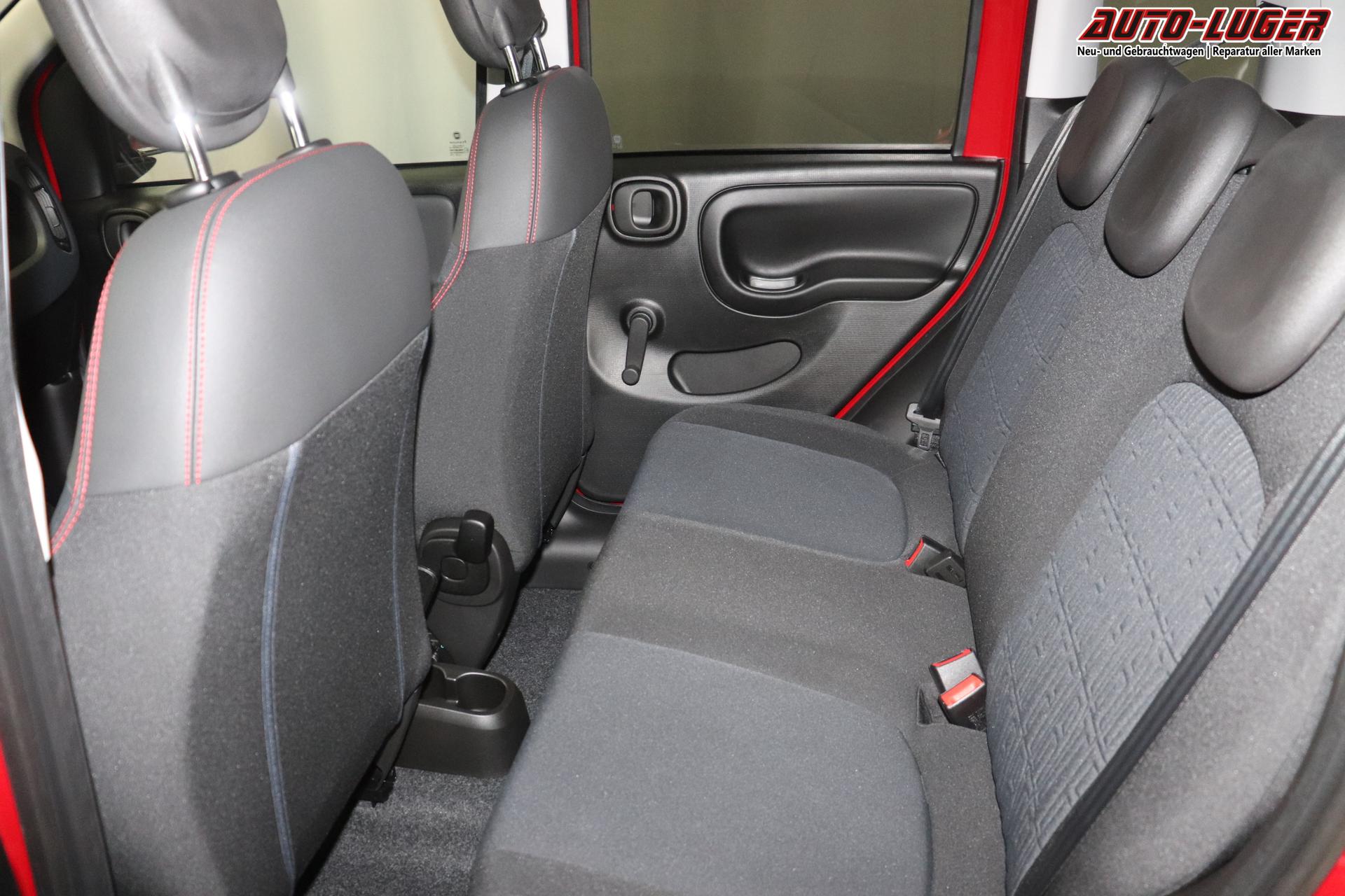 Fiat Panda RED Hybrid 1.0 GSE 51kw (70PS), Komfort-Paket Licht- und  Regensensor • Elektrische beheizbare Außenspiegel Getönte Fensterscheiben  hinten• Parksensoren hinten uvm - günstig online kaufen