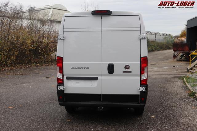 Fiat Professional Ducato series 9 35 L4H2 Kawa verblecht 140 MJT Euro-6D-Final MT 549 - Ducato Weiß "076 Sitzbezug Schwarz mit Ducato-Logo auf Kopfstütze" "502 Beifahrerairbag für Beifahrerdoppelsitz 5W3 Paket ""Techno Nav"" 5W6 Paket ""Visibility"" 5YJ Paket ""City"" 619 Heckflügeltüren 260 Grad Öffnung (Bei Auswahl Opt. 619 i.V.m. 519.muss Opt. 029 mitbestellt werd 6JA Starre Anhängerkupplung 835 Ablagefach im Dach (Serie bei Maxi 40 + Doka) 92P Kraftstofftank 75 Liter JKU 230-Volt-Steckdose an der Mittelkonsole 077 verstärkte Federn hinten SERIE"