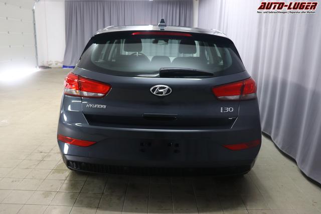 Hyundai i30 FL 1.0 T-GDi 7DCT Comfort CP MY23 88kW 48V Dark Knight 