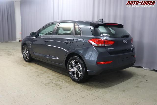 Hyundai i30 FL 1.0 T-GDi 7DCT Comfort CP MY23 88kW 48V Dark Knight 