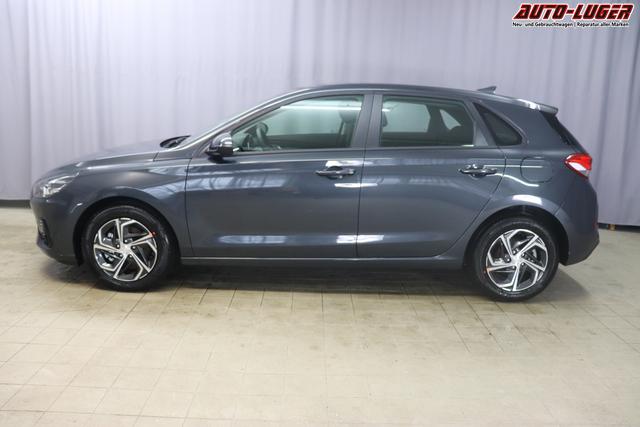 Hyundai i30 FL 1.0 T-GDi 7DCT Comfort CP MY23 88kW 48V Dark Knight 