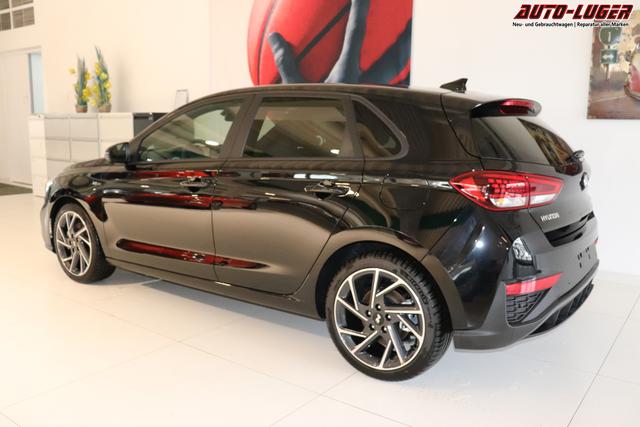Hyundai i30 N Line 1.5 TGDi 117 kW (160 PS) Navigationssystem, DAB, Bluetooth, Android Auto, Apple CarPlay, 2-Zonen-Klimaautomatik, Rückfahrkamera, Sitzheizung, Lenkradheizung, 18" Leichtmetallfelgen, uvm. 
