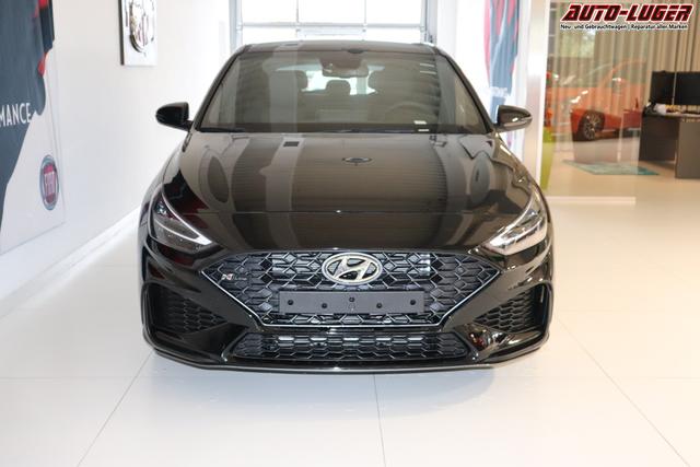 Hyundai i30 N Line 1.5 TGDi 117 kW (160 PS) Navigationssystem, DAB, Bluetooth, Android Auto, Apple CarPlay, 2-Zonen-Klimaautomatik, Rückfahrkamera, Sitzheizung, Lenkradheizung, 18" Leichtmetallfelgen, uvm. 