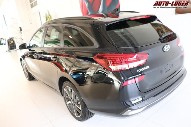 Hyundai i30 GO+ 1.0 TGDi DCT 73 kW (100 PS) Navigationssystem, Radio, DAB, Android Auto, Apple CarPlay, 2-Zonen-Klimaautomatik, Lenkradheizung, Sitzheizung, Induktionsladen des Smartphones, 17" Leichtmetallfelgen, uvm. 