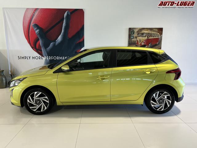 Hyundai i20 1,2 Family Lucid Lime metallic