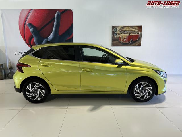Hyundai i20 GO Plus 1.0 T-GDI DCT Lucid Lime Metallic, Beispielbilder, ggf. teilweise mit Sonderausstattung