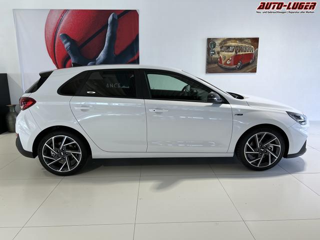 Hyundai i30 PD N-Line 1,5 TGDi 48V Serenity White, Beispielbilder, ggf. teilweise mit Sonderausstattung