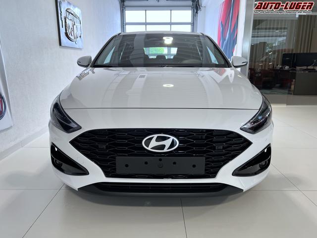 Hyundai i30 GO Atlas White