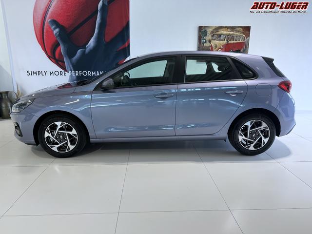 Hyundai i30 GO Meta Blue Pearl