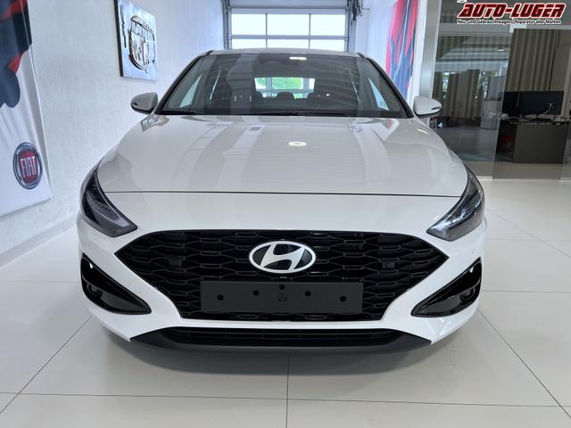 Hyundai i30 GO Atlas White