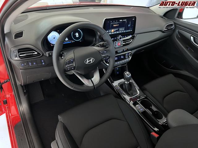 Hyundai i30 Go Engine Red