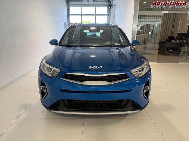 Kia Stonic Blau