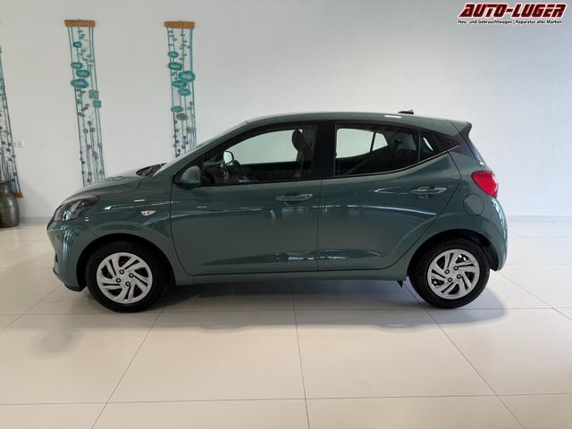 Hyundai i10 GO Mangrove Green