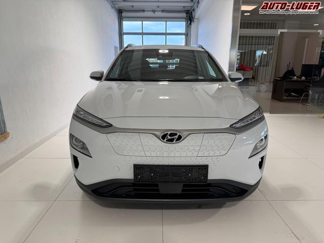Hyundai Kona Elektro Chalk White