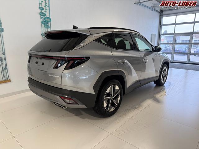 Hyundai Tucson GO Plus Shimmering Silver