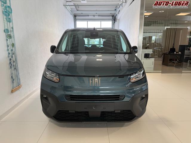 Fiat Doblo L2 Blau Metallic