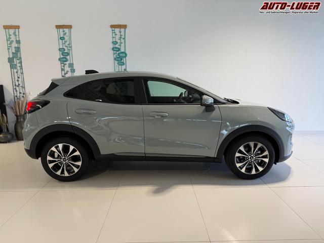 Ford Puma Titanium Cactus Grau