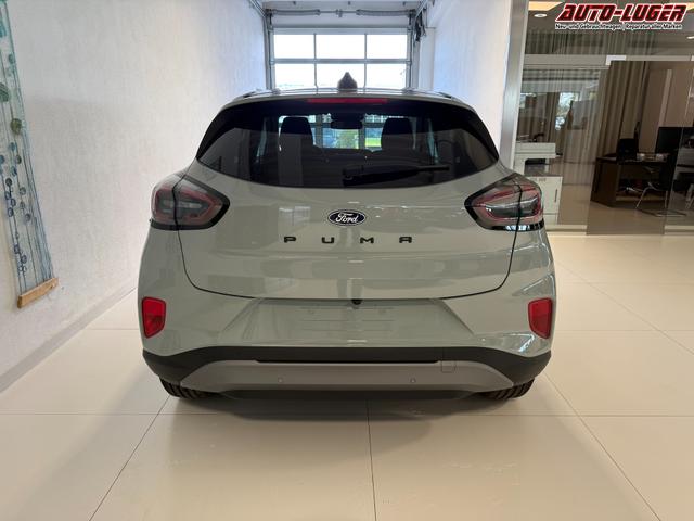 Ford Puma Titanium Cactus Grau