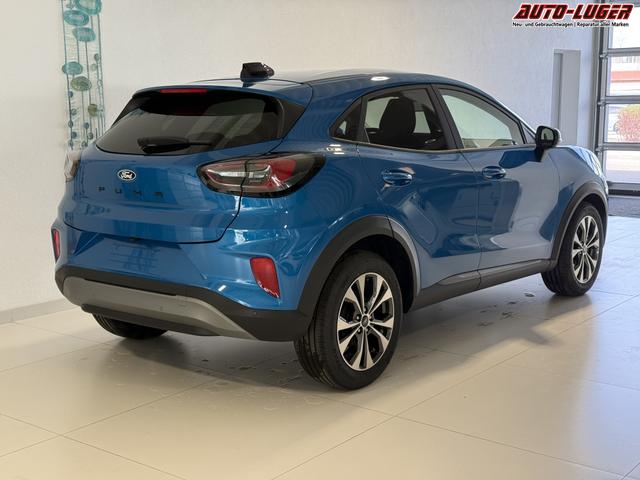 Ford Puma Titanium Digital Aqua Blau