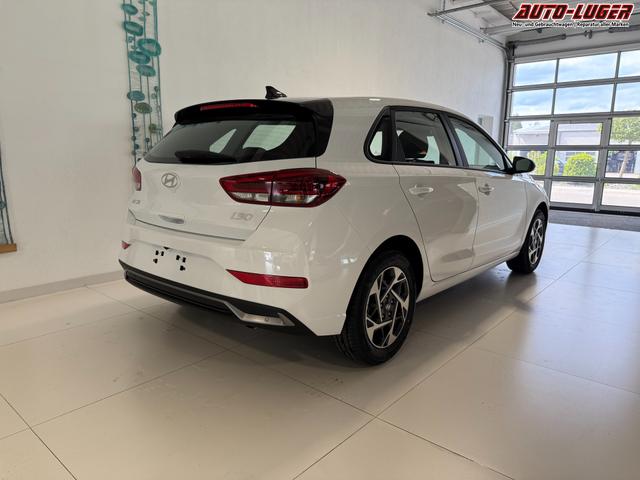Hyundai i30 GO Serenity White