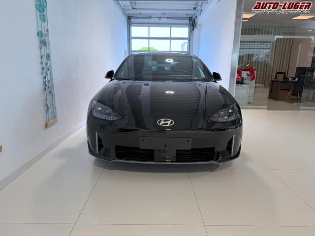 IONIQ 6 Schwarz Schiebedach