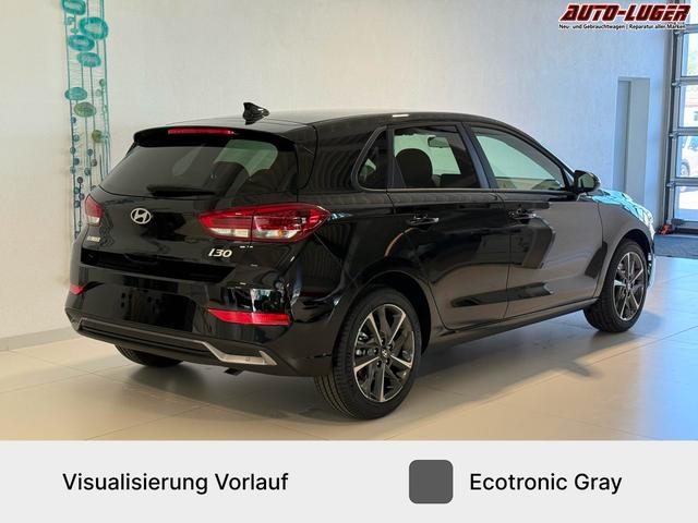 Hyundai i30, Beispielbilder, ggf. teilweise mit Sonderausstattung