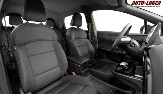 MG MG4 Standard MY24 REAR VIEW NAVI KLIMA 