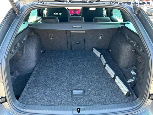 Skoda Octavia Combi RS Kombi 2.0 TSI DSG 265 PS AHK*Panorama*DCC*19"*Android Auto*Navi*SHZ*360&deg;*E-Heck 