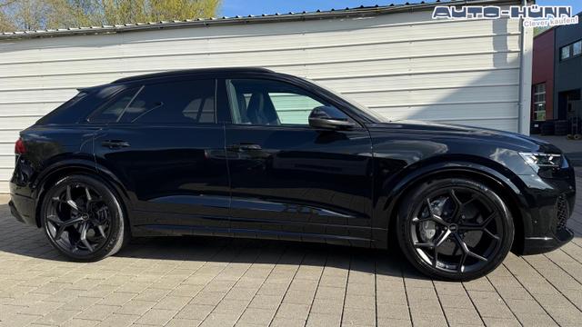 Audi RS Q8 performance 4.0l Quattro 640 PS VOLL*UPE 196TEUR* TOP 