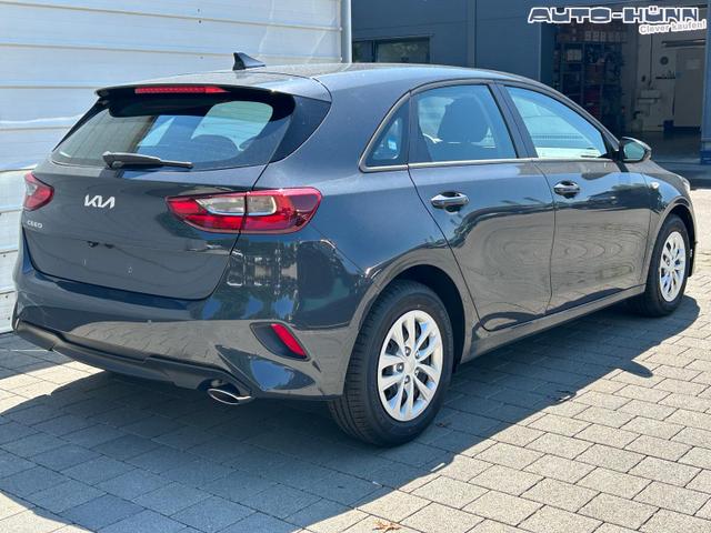 Kia Ceed Silver 1.5 T-GDi, DCT Android Auto*Navi*WinterPak*Kamera*Klima*PDC hinten 