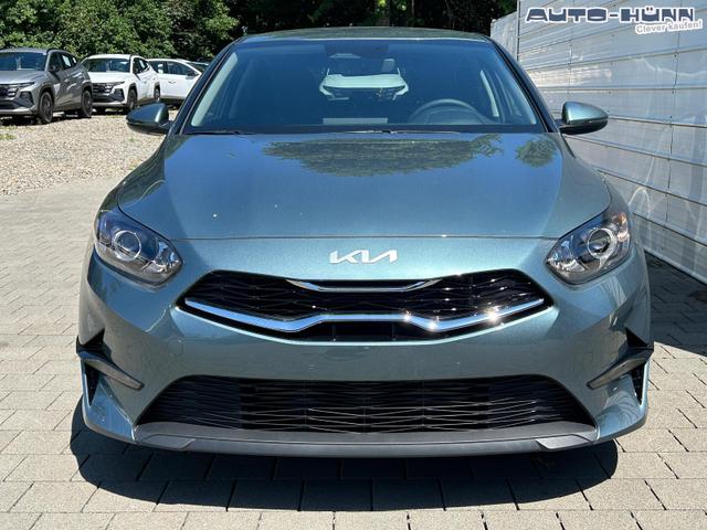 Kia Ceed Gold 1.5 T-GDi, DCT Android Auto*Navi*WinterPak*Klimaauto*16"*Kamera*PrivacyGlas* 