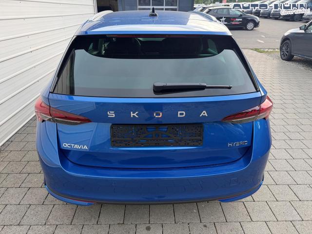 Skoda Octavia Combi Selection Kombi 1.5 TSI DSG AHK*Android Auto*ACC*SHZ*E-Heck*Keyless*Kamera*2Z Klimaauto 