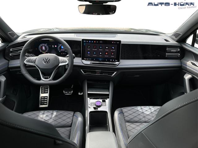 Volkswagen / Tiguan / Schwarz / / / DSG+HARMAN+20 ALU+MATRIX+MASSAGE+ACC+KAMERA