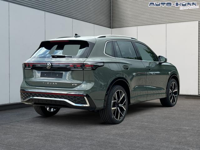 Volkswagen / Tiguan / Grün / / / DSG+AHK+HUD+NAVI+MATRIX+EL. HECK.+20 ALU